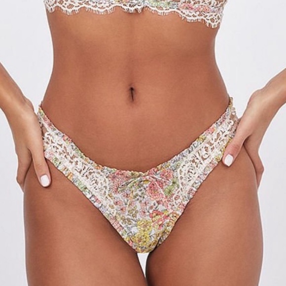 🍋 Esme Panty. For Love and Lemons - Picture 4 of 5